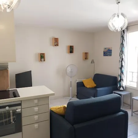 Les Chatelaines Apartmán *
